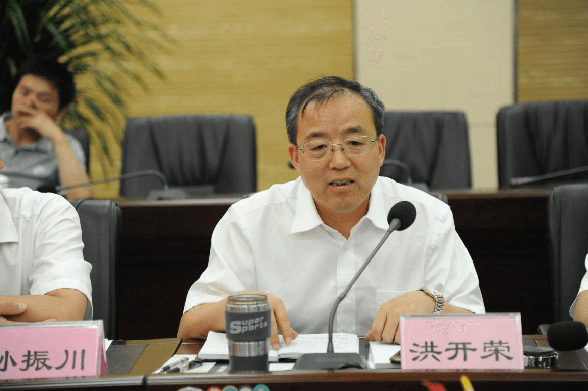 铁总课题《复杂地质条件新型TBM研制及应用研究》 新型TBM设计方案通过专家评审 铁总课题《复杂地质条件新型TBM研制及应用研究》 新型TBM设计方案通过专家评审