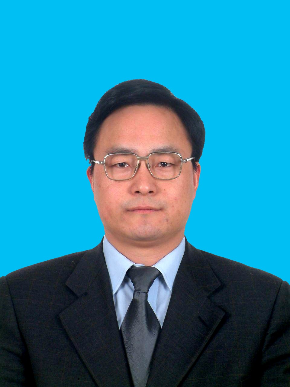 委员：佘才高